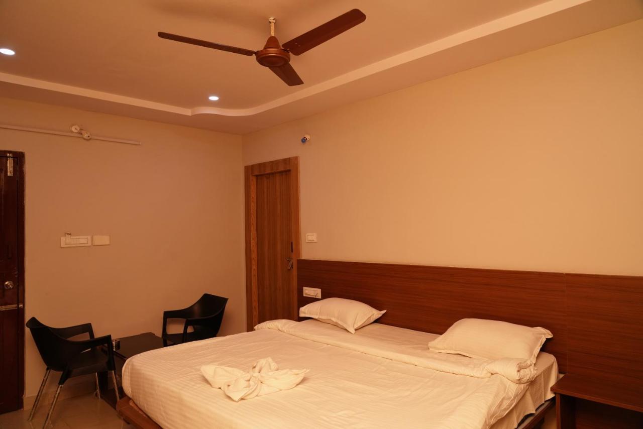 Swagath Residency Kākināda Buitenkant foto